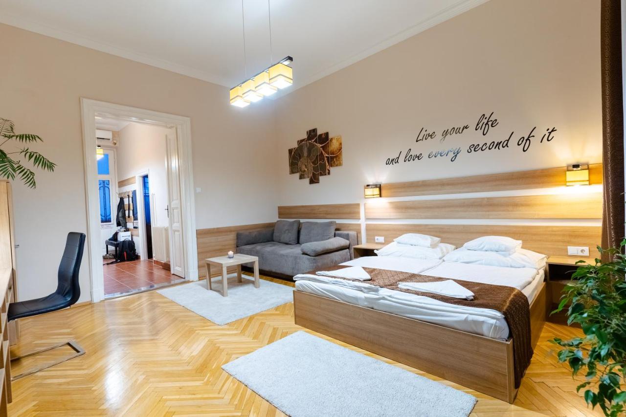 City Center Apartment Debrecen Exterior photo